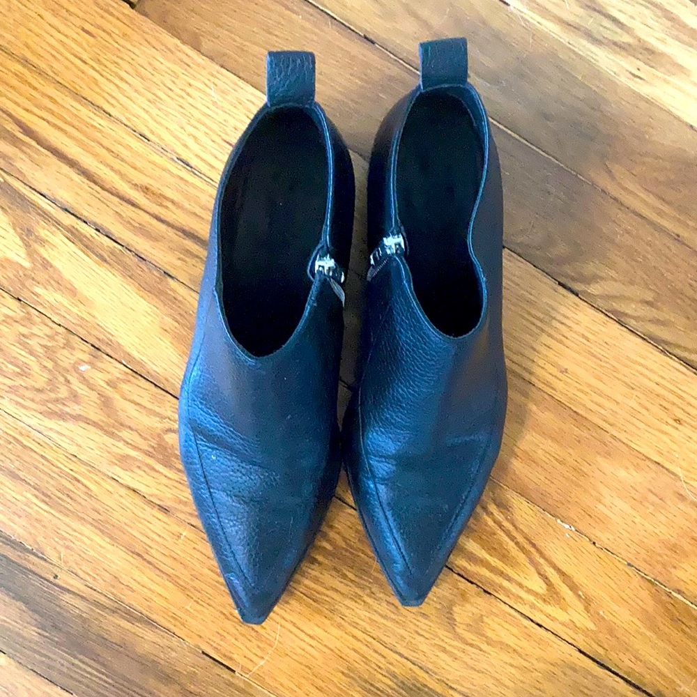 Everlane ankle boots, size 8